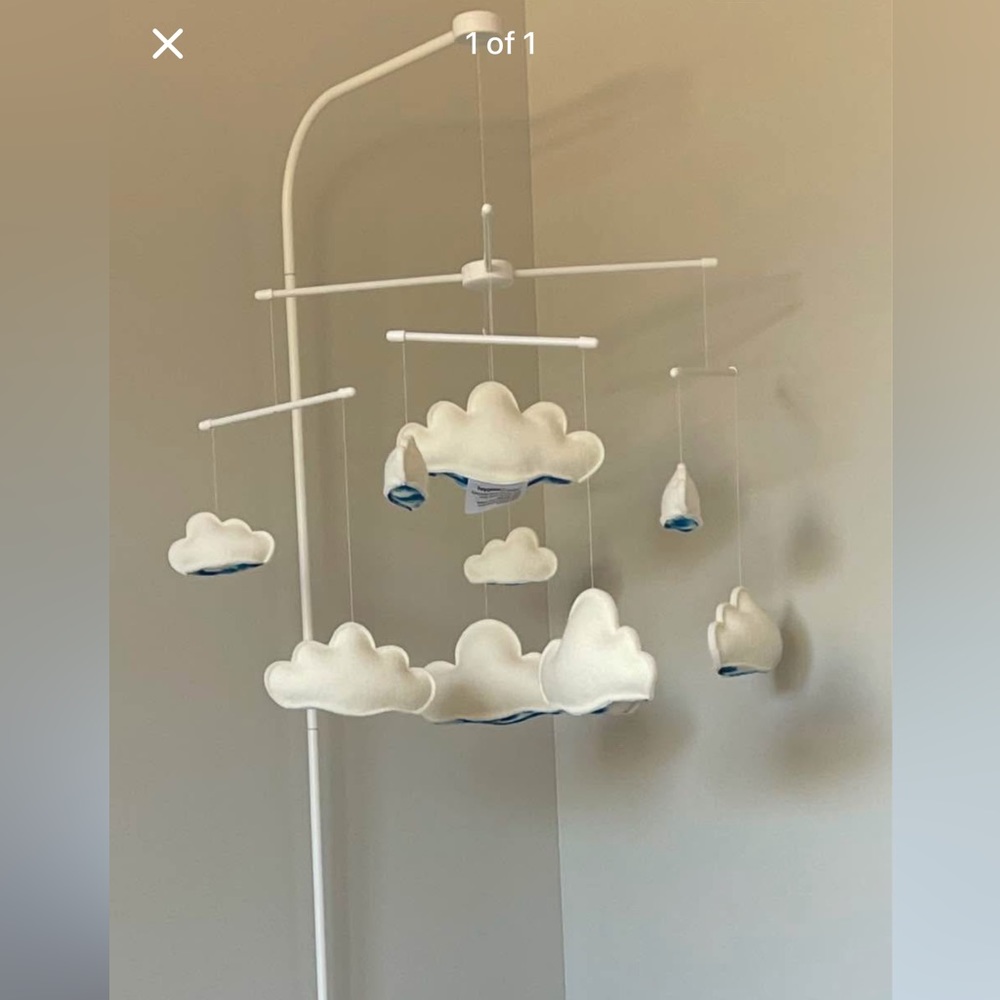Snoo Cloud attachment for crib